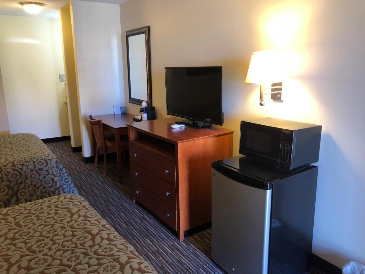 Studio Suite with Two Queen Beds - Non-Smoking