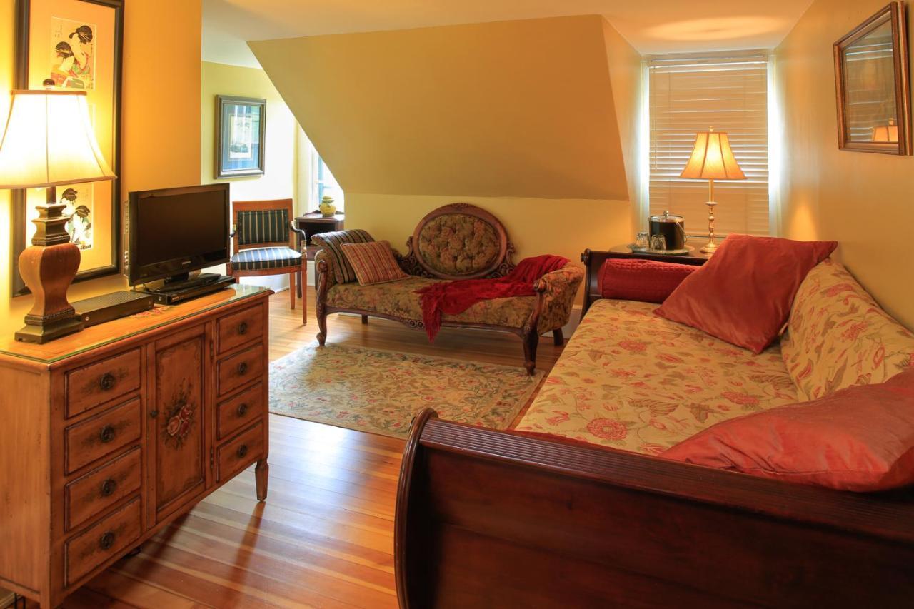 Suite with Balcony