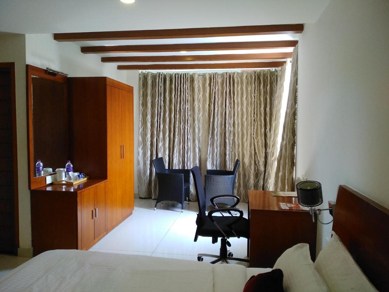 Premium Double or Twin Room,736721572:JPEG