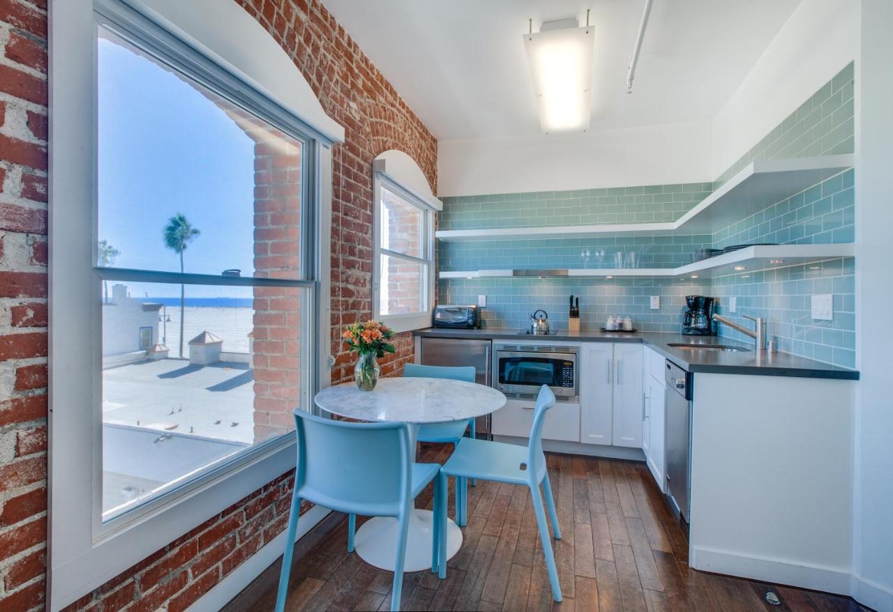 One Bedroom Suite, Partial Ocean View,738449944:JPEG