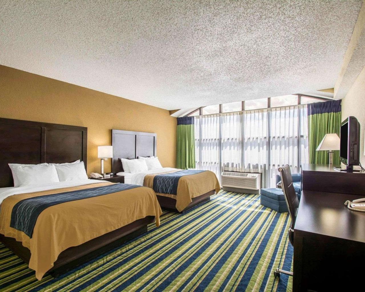 Suite with Two Double Beds - Accessible/Non-Smoking