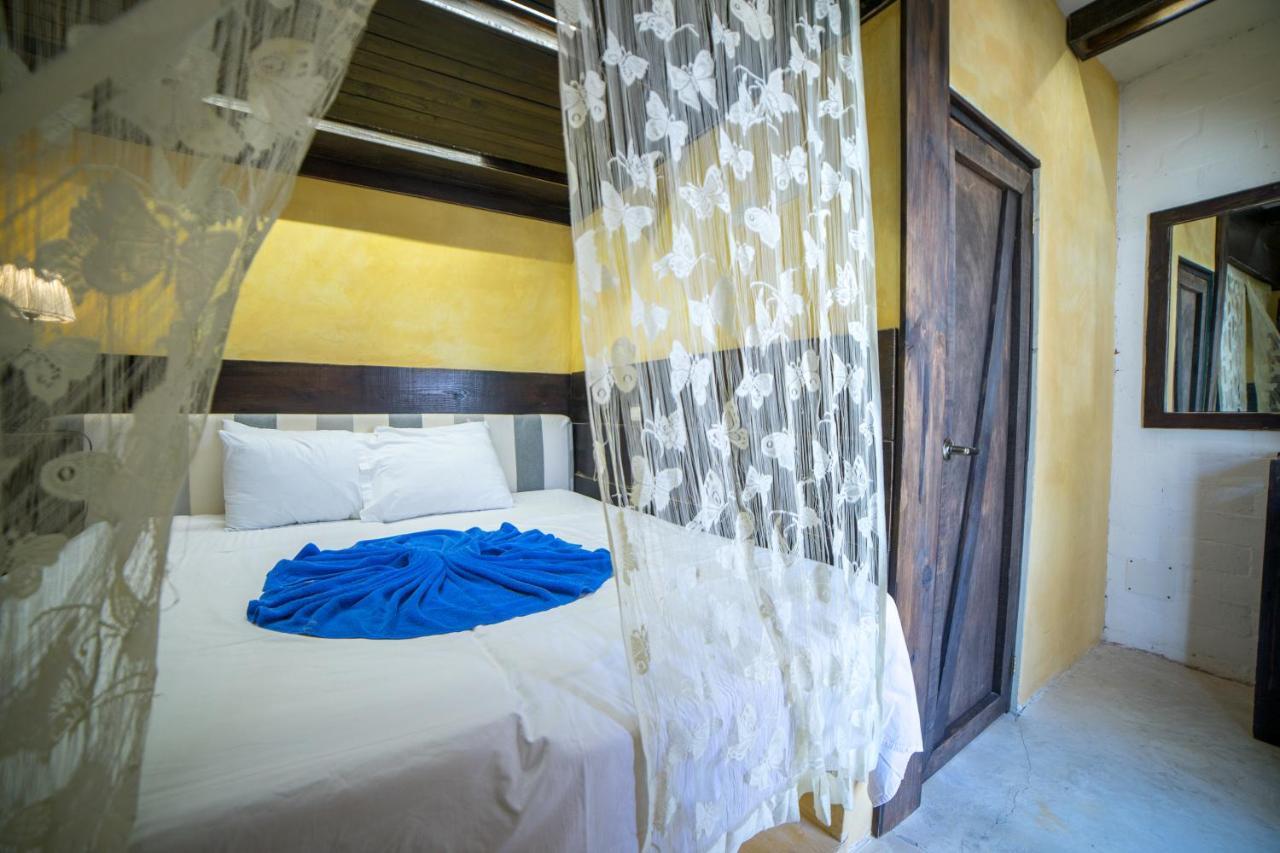 Small Double Room with Balcony and Sea View
