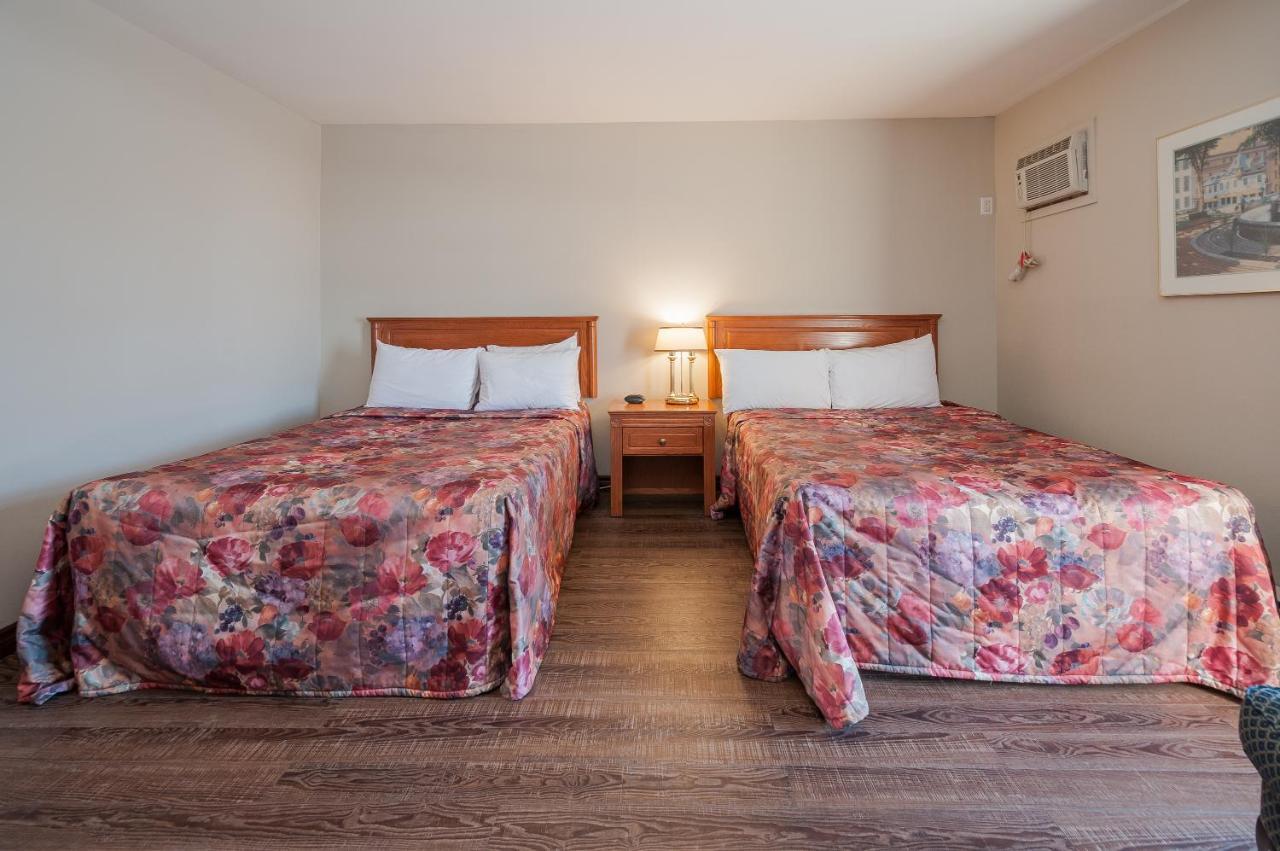 Economy Quadruple Room