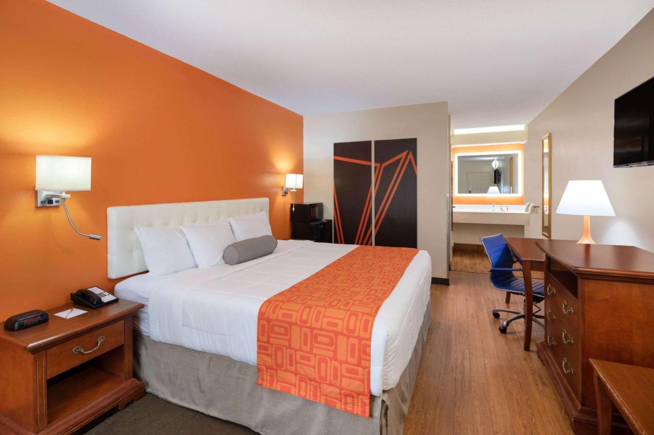 King Room - Disability Access/Non-Smoking
