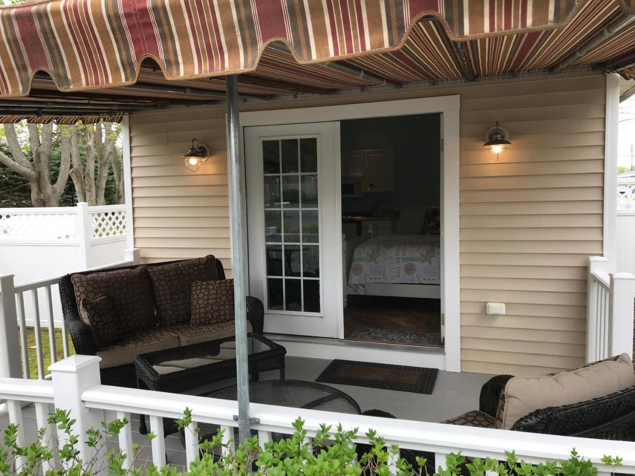 Cottage,845921723:JPEG