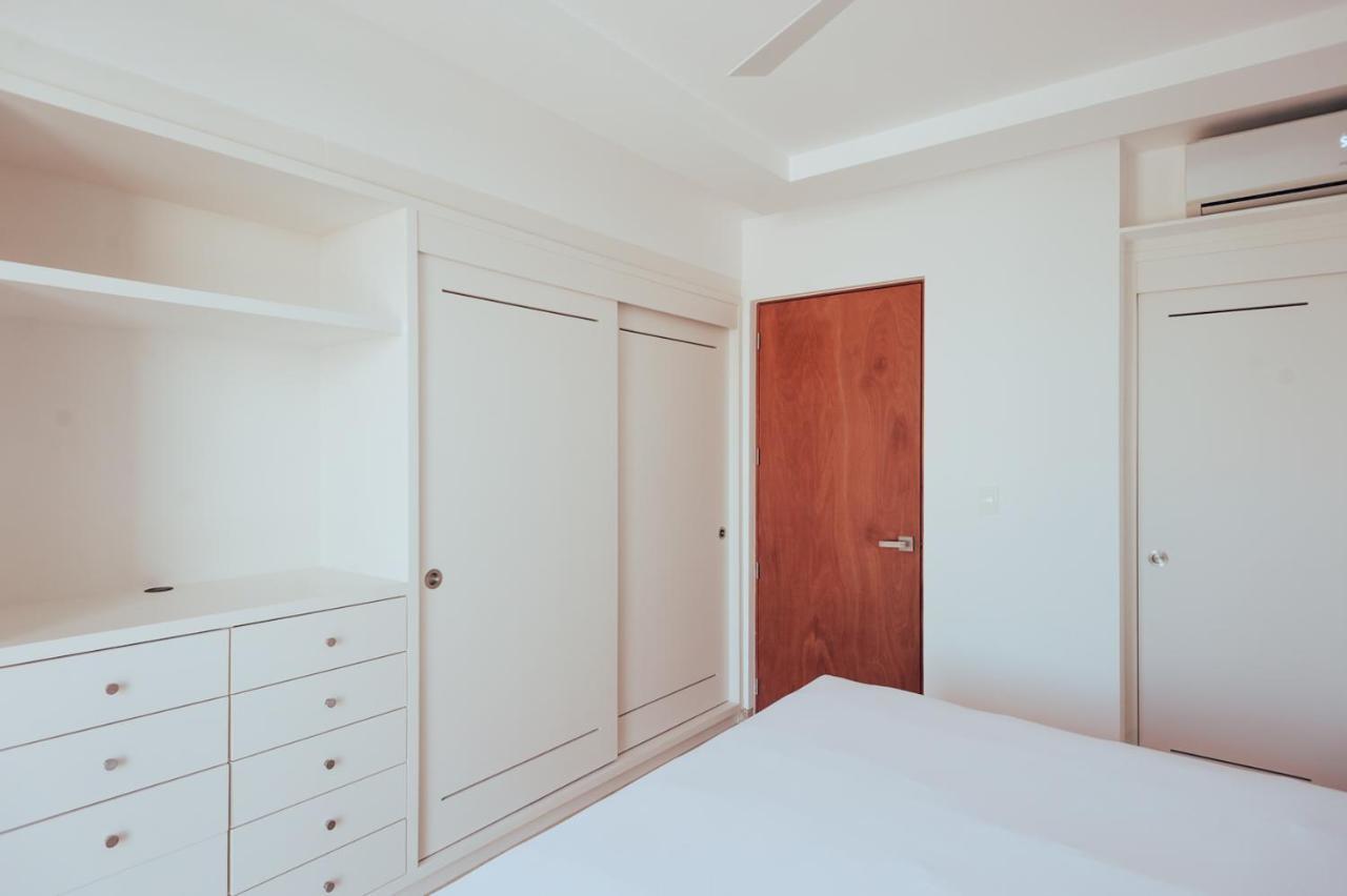 Two-bedroom Family Private Jacuzzi & Roof
