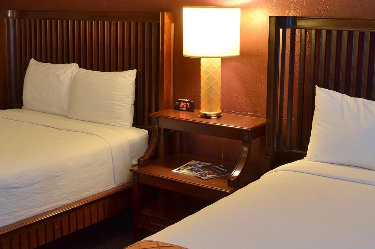 Deluxe Queen Room with Two Queen Beds