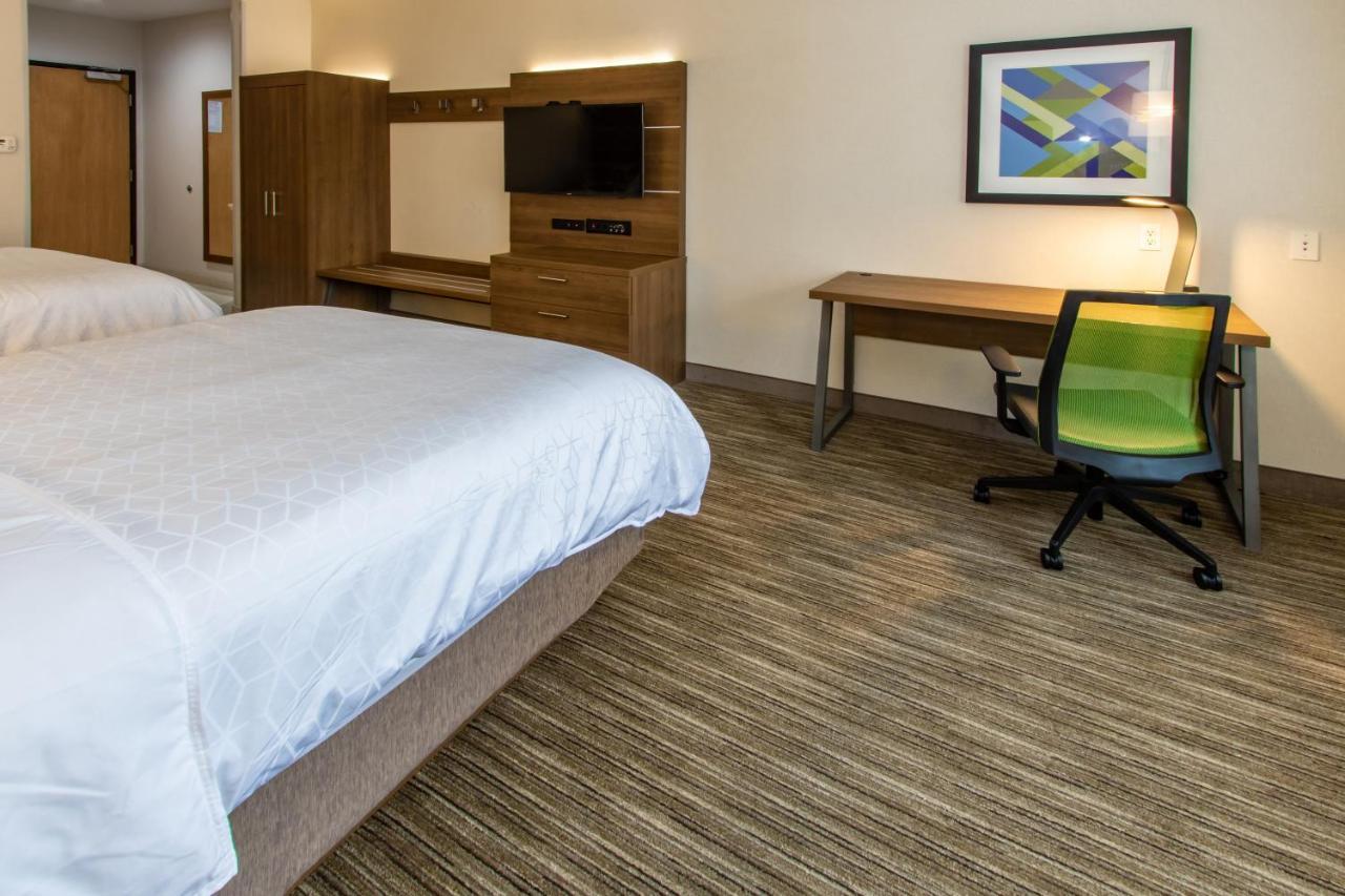 Standard Room,1276072918:JPEG
