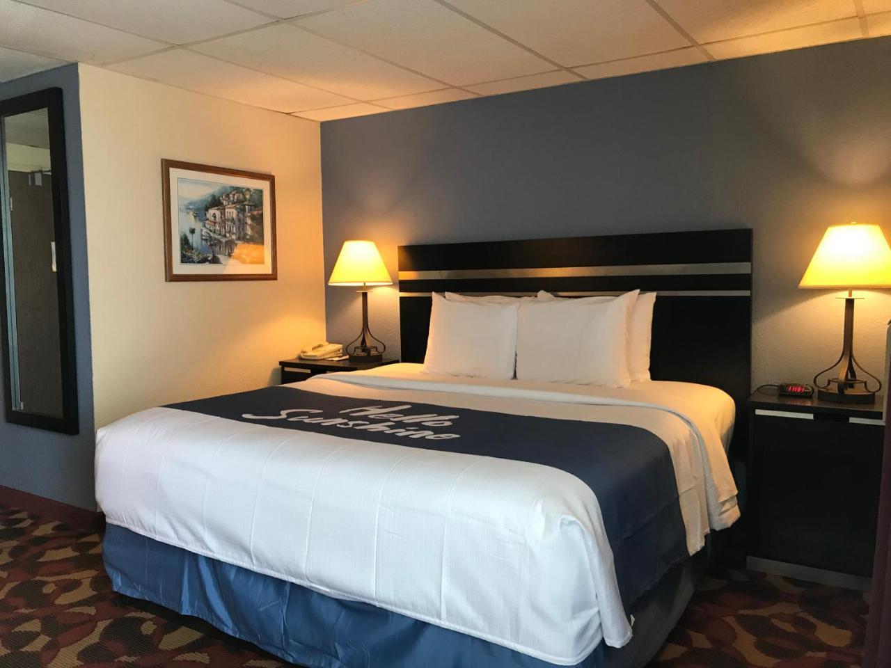 King Room - Non-Smoking