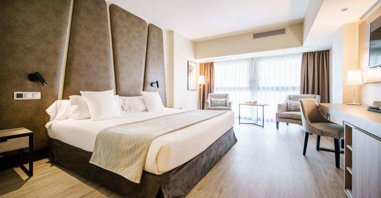 Double Room for Single Use