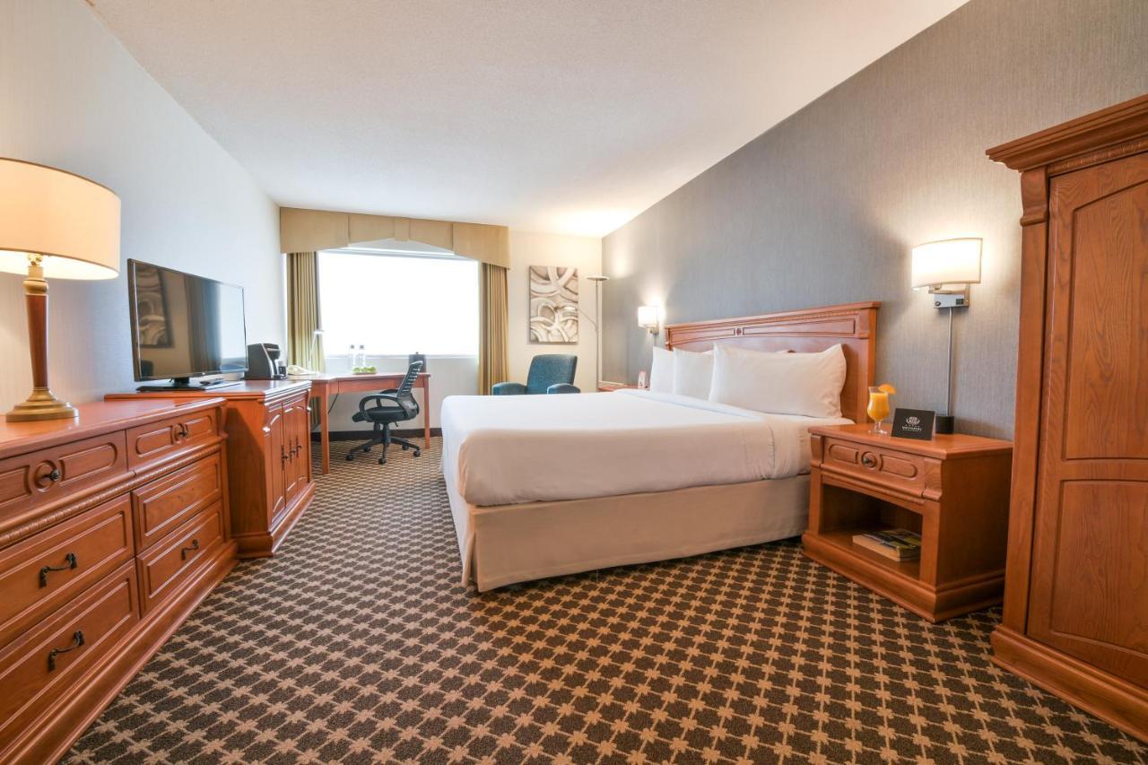 Classic Room with 1 king bed