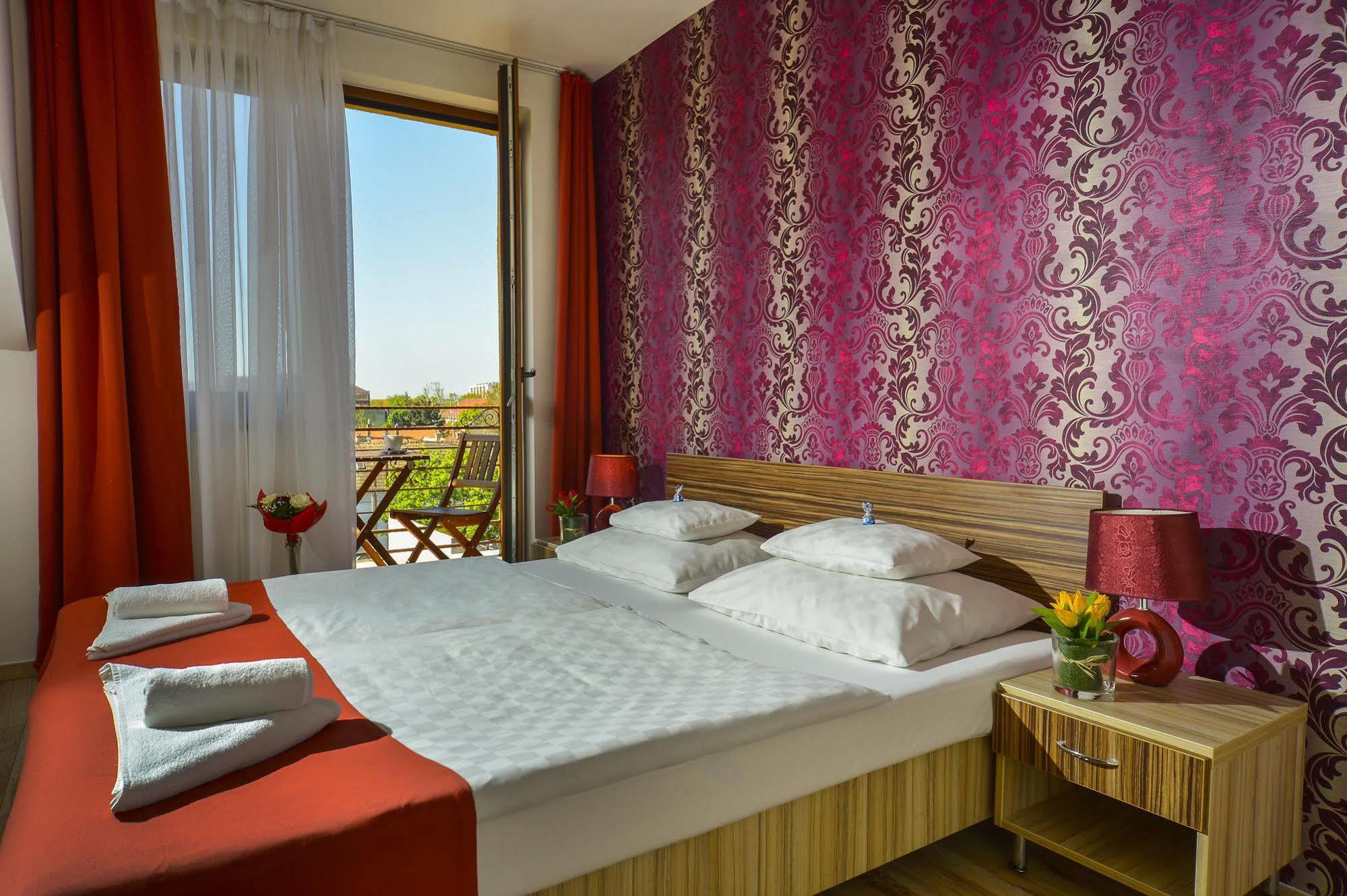 Double or Twin Room with Balcony