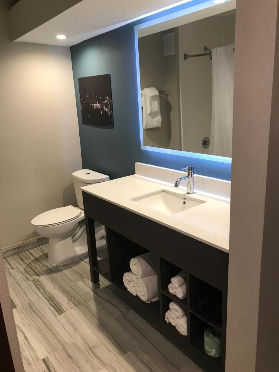 Deluxe King Room,893374372:JPEG