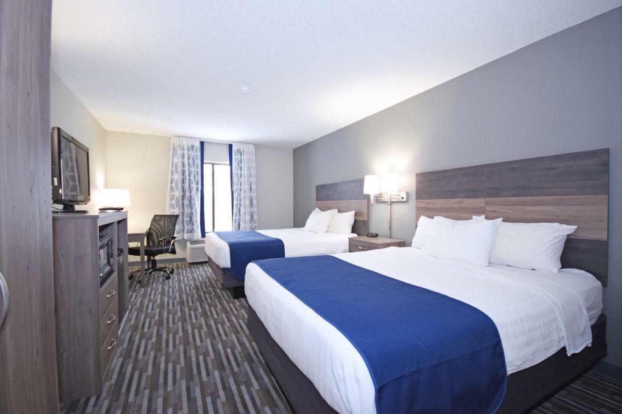 Queen Room with Two Queen Beds - Non-Smoking