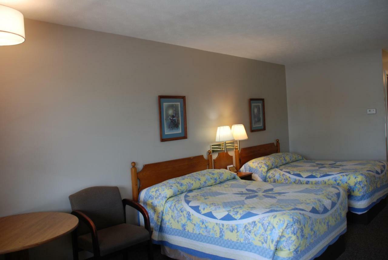 Double Room with Two Double Beds - Non-Smoking