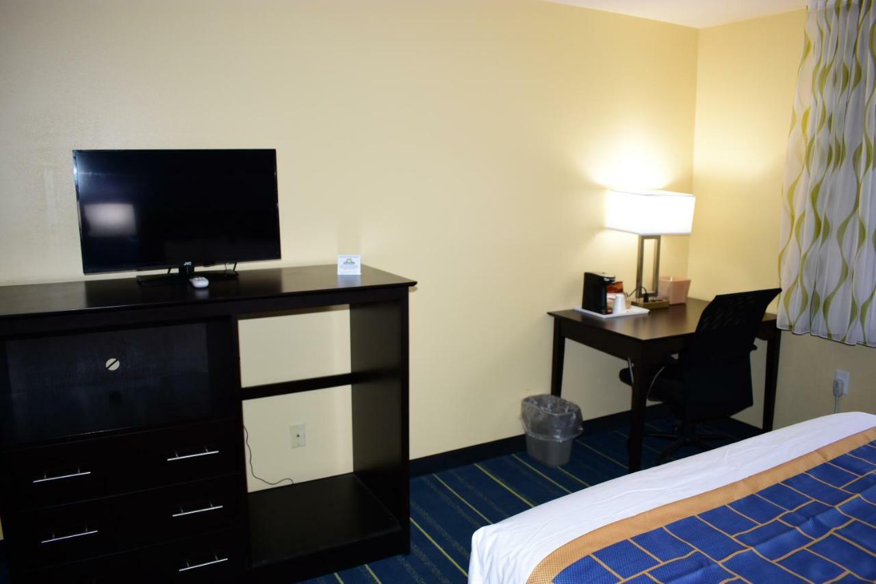 King Room - Non-Smoking