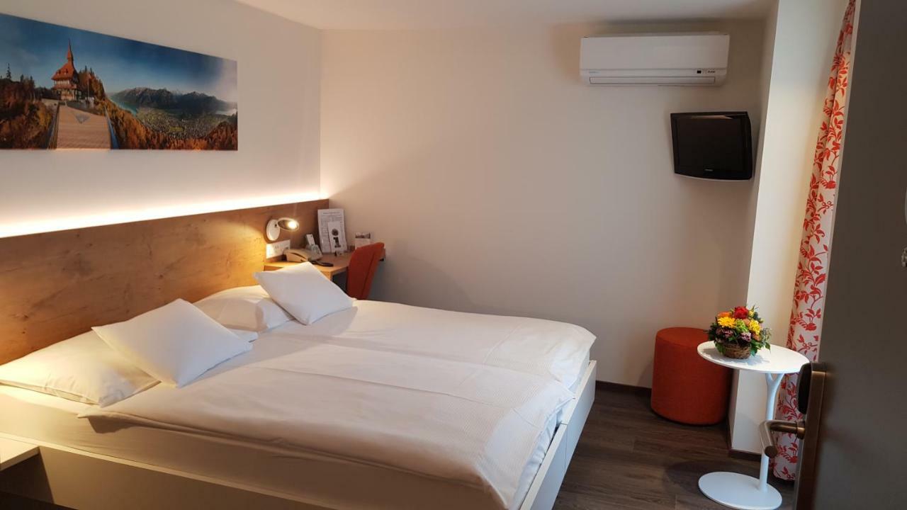 Superior Twin Room with Air Conditioning