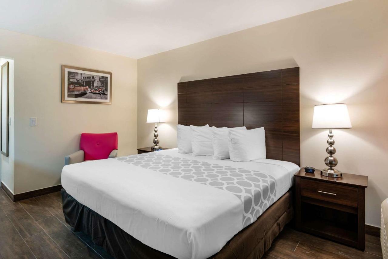 King Room - Accessible/Non-Smoking