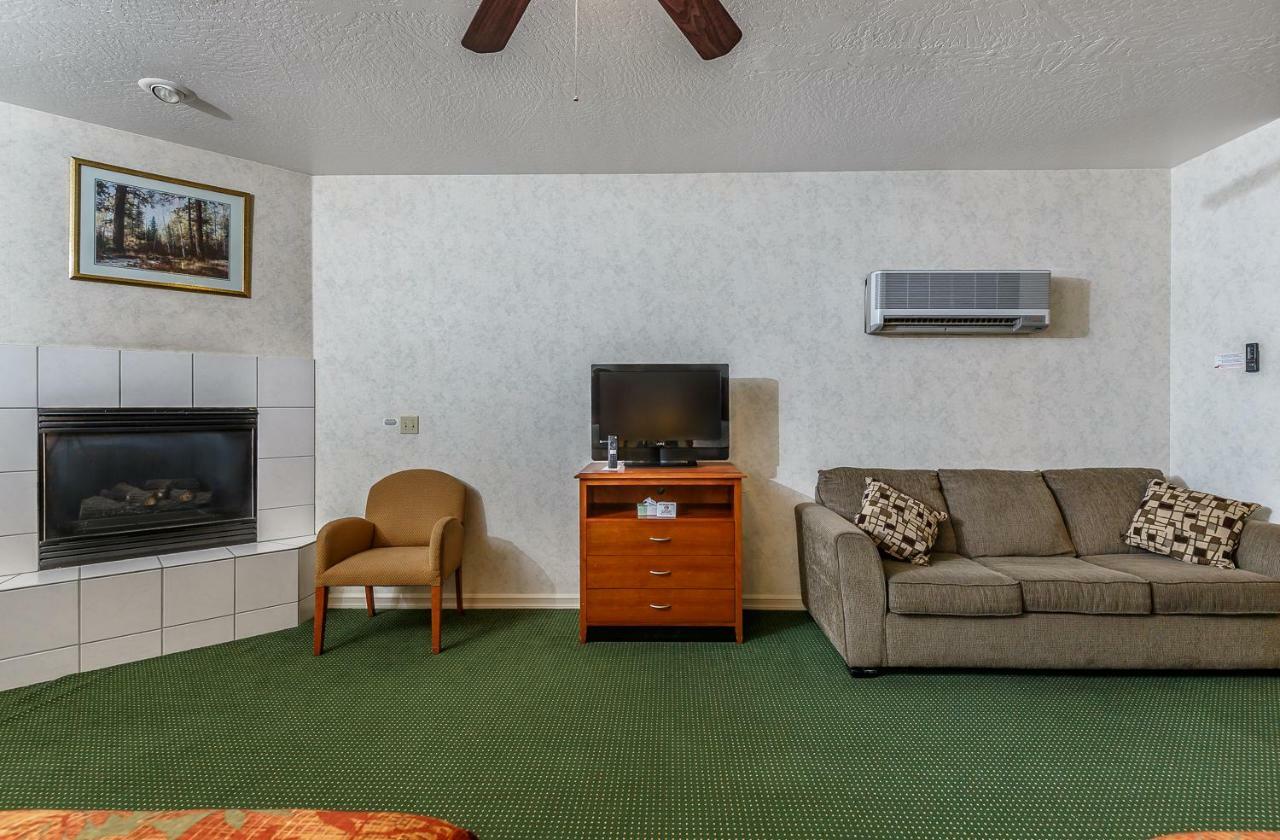Superior Queen Room,781196181:JPEG