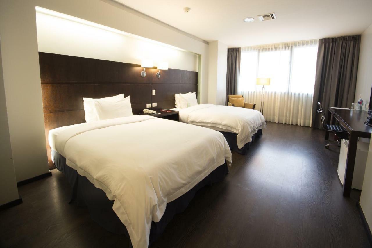 Standard Twin Room,1278151444:JPEG