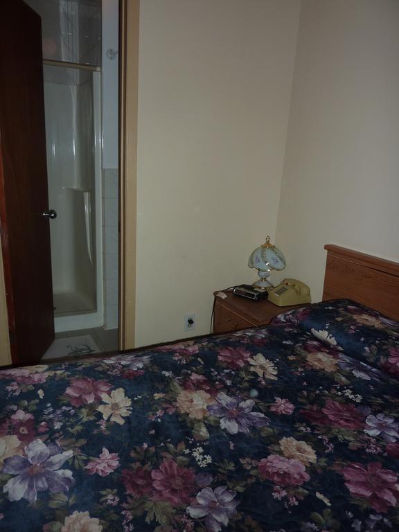 Standard Room with One Double Bed