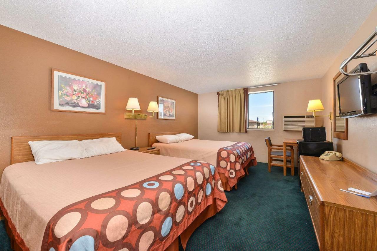 Double Room with Two Double Beds - Non-Smoking