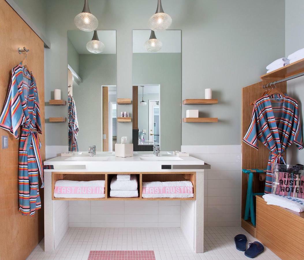 King Room with Pool View,795612042:JPEG