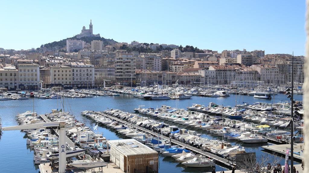 Superior Twin Room with Old Port View