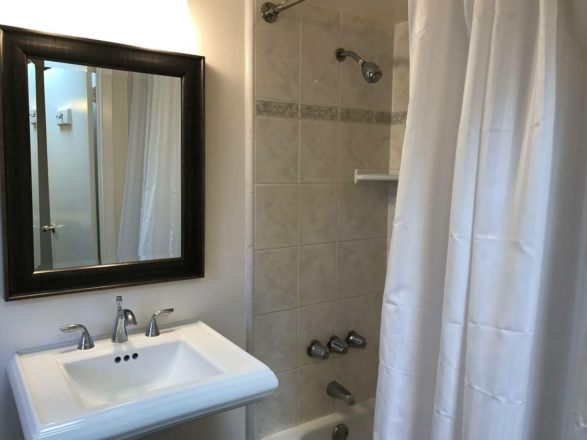 Superior Room, 1 King Bed & 1 Queen Bed