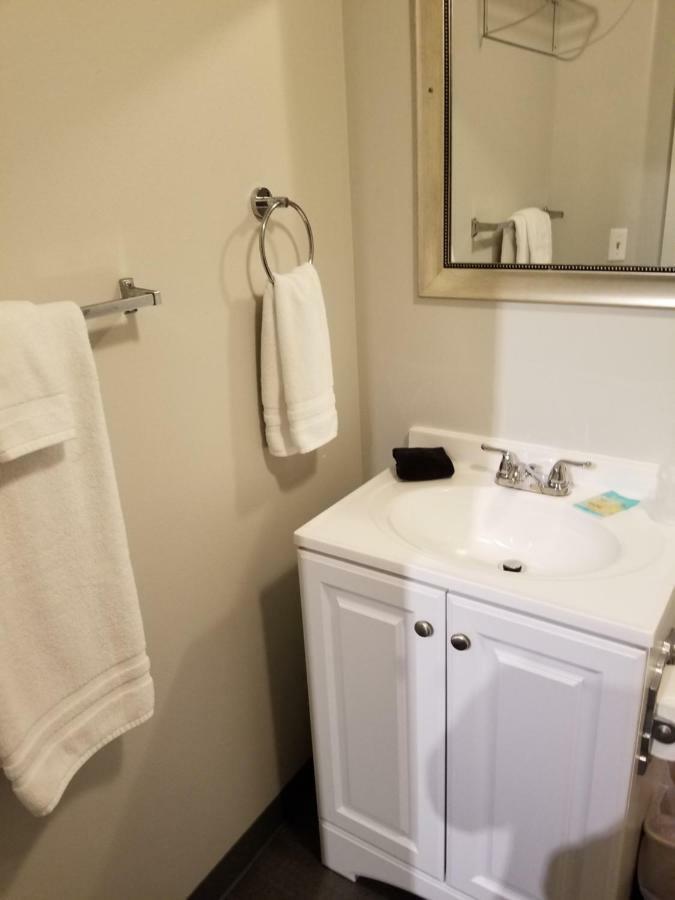 Queen Room,836067962:JPEG
