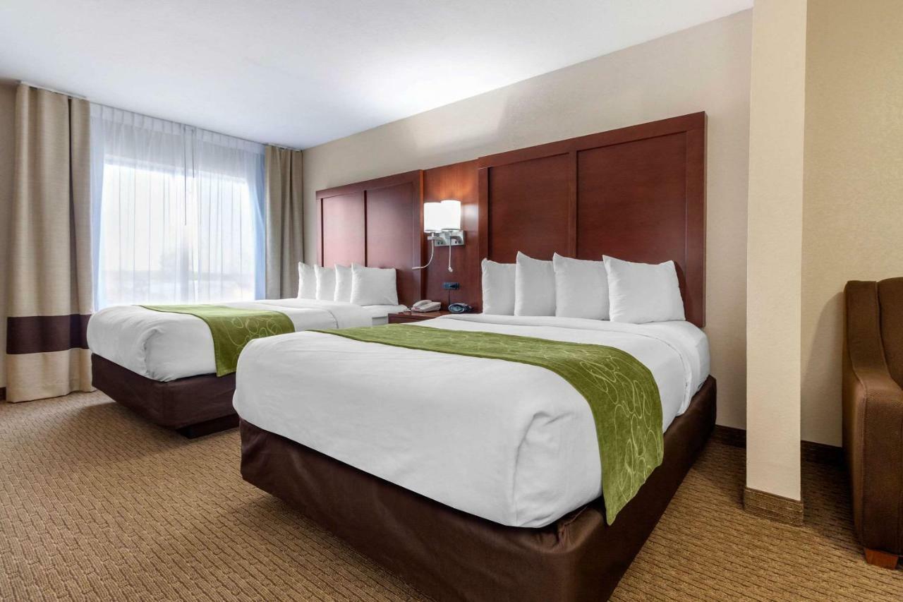 Deluxe Queen Suite - Non-Smoking,1281319072:JPEG