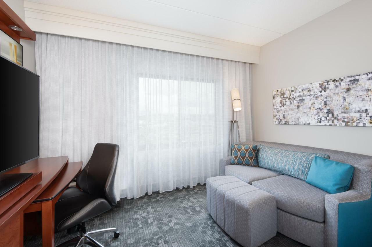 King Room with Sofa Bed