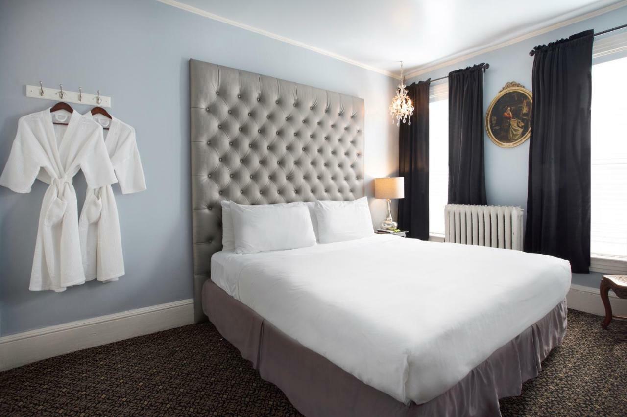 King Room with Shared Bathroom,813409092:JPEG