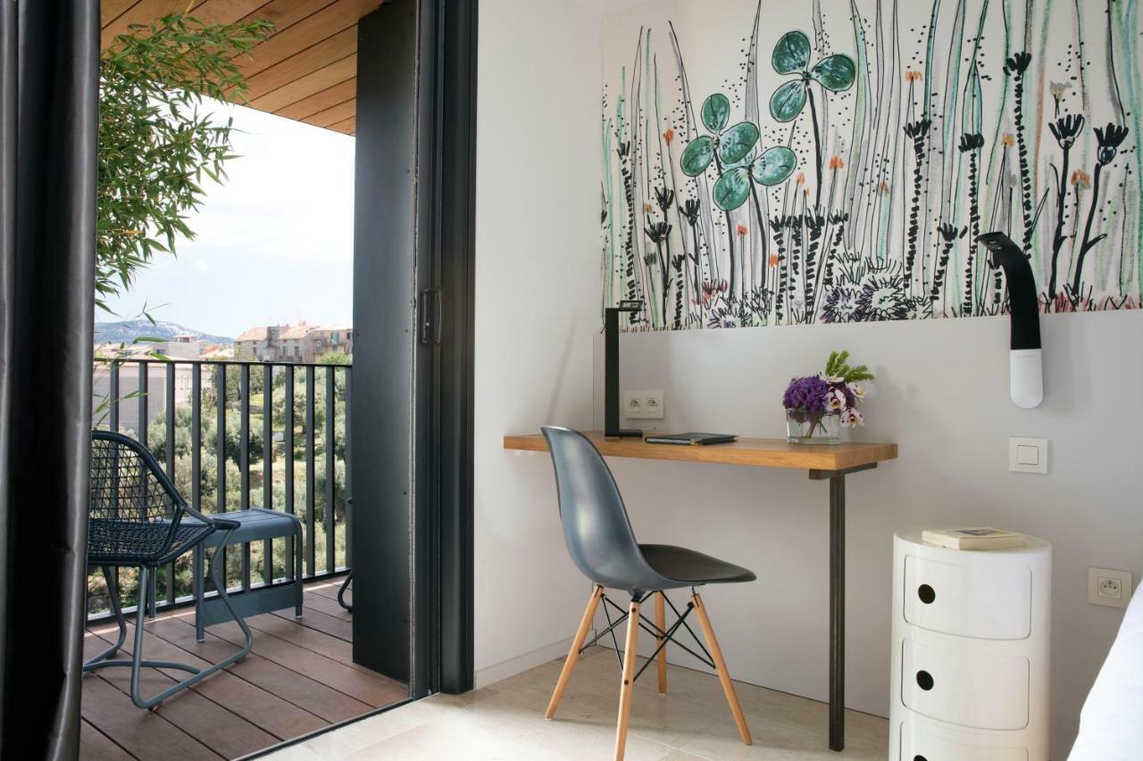 Superior Double Room with Balcony and Sea View