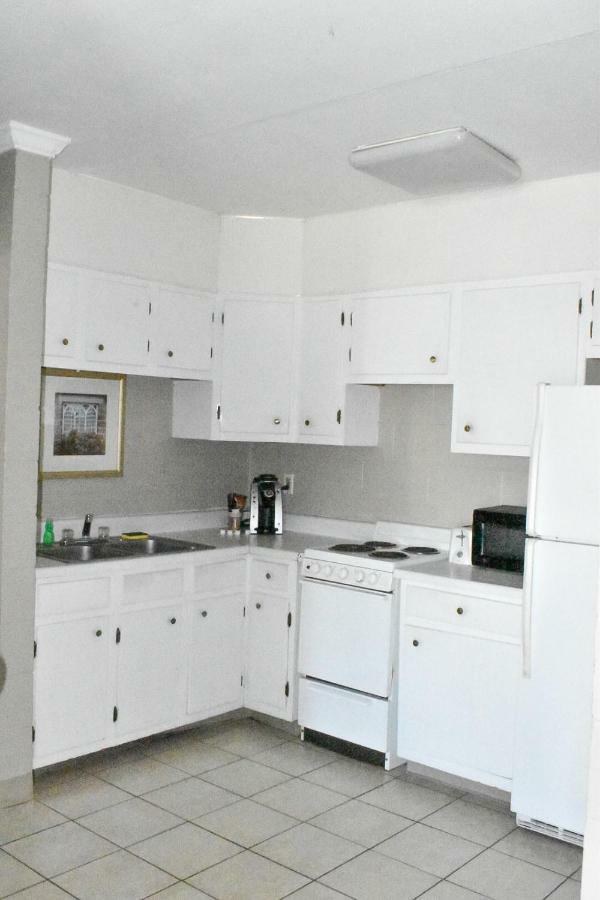 Two-Bedroom Queen Suite