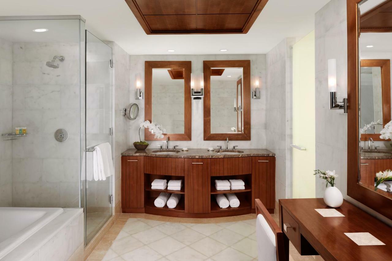 One Bedroom Harbor Suite