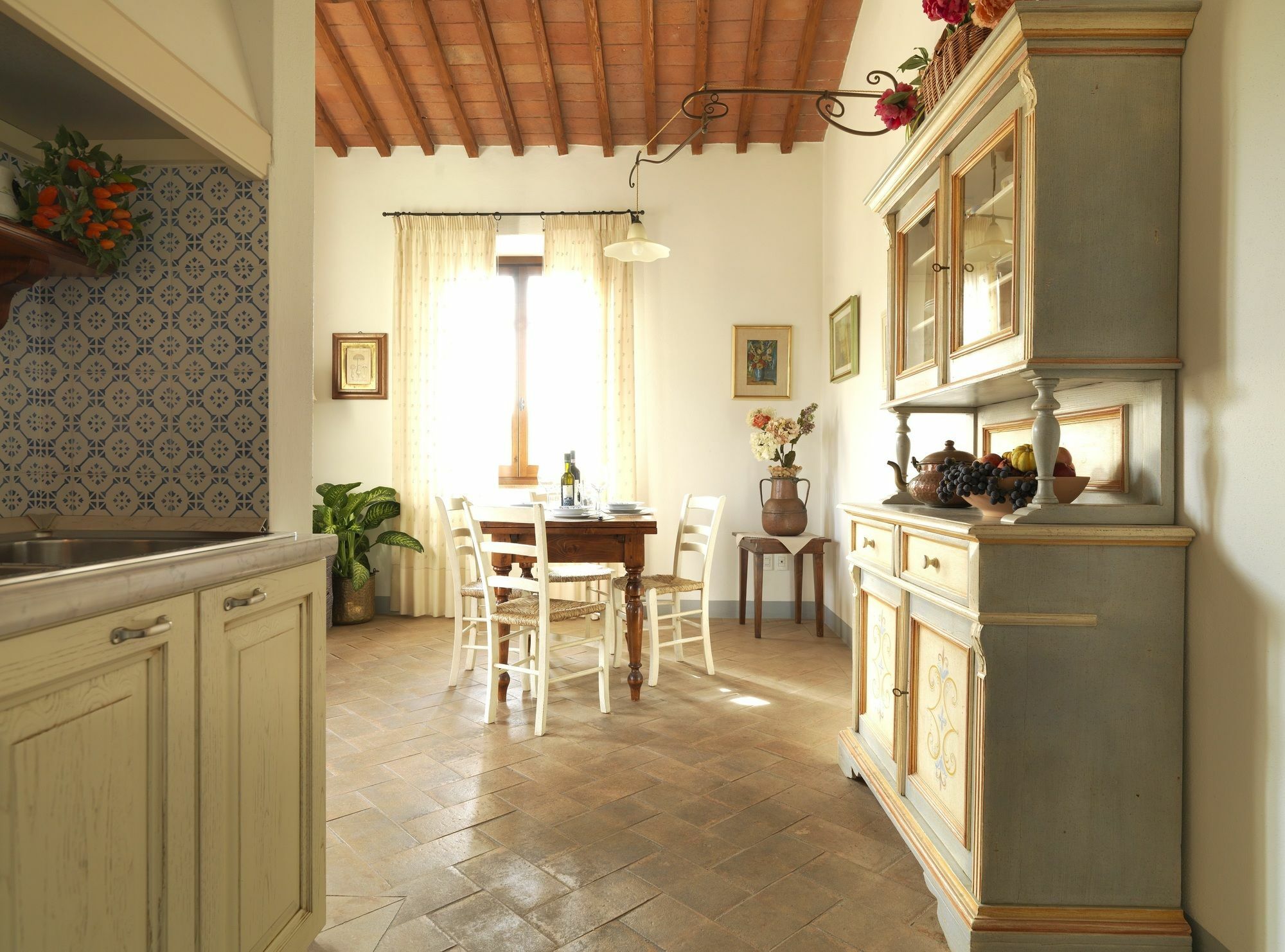 Deluxe Three-Bedroom Suite