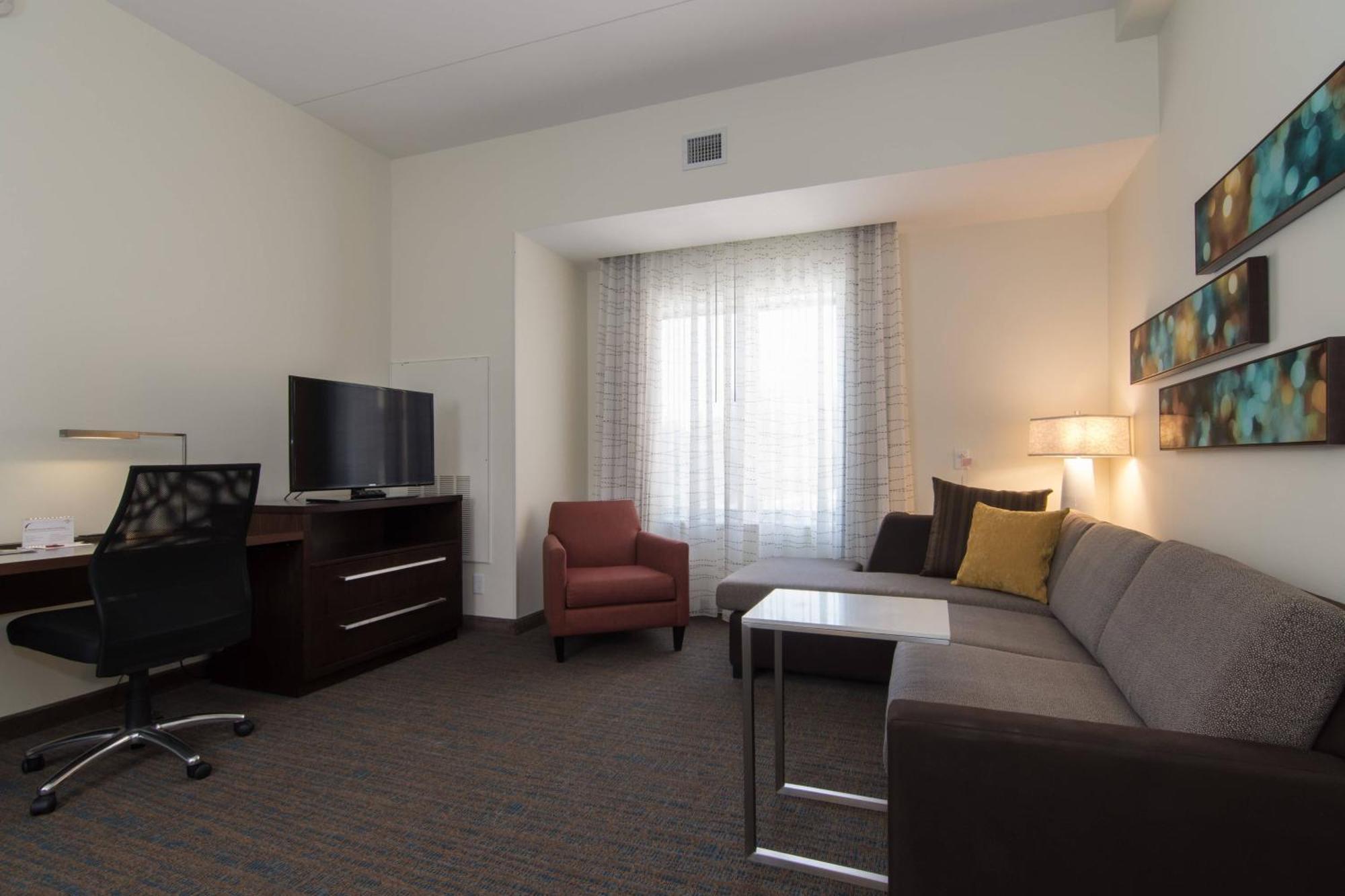 Queen Suite with Two Queen Beds