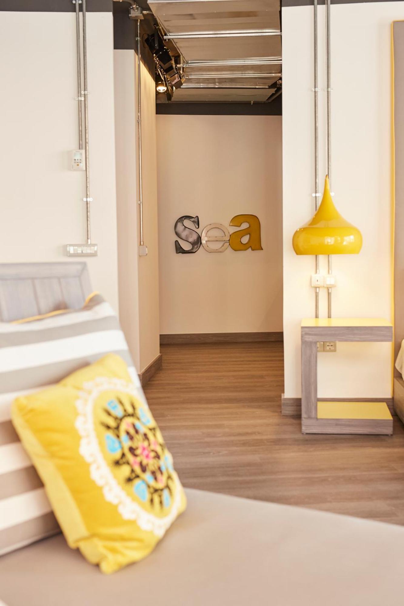Large Junior Suite