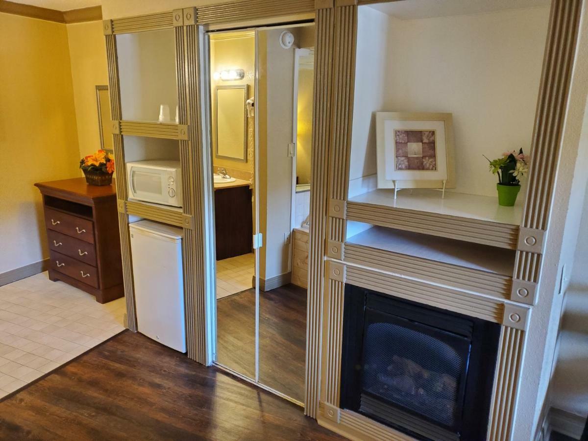 Queen Suite,846576944:JPEG