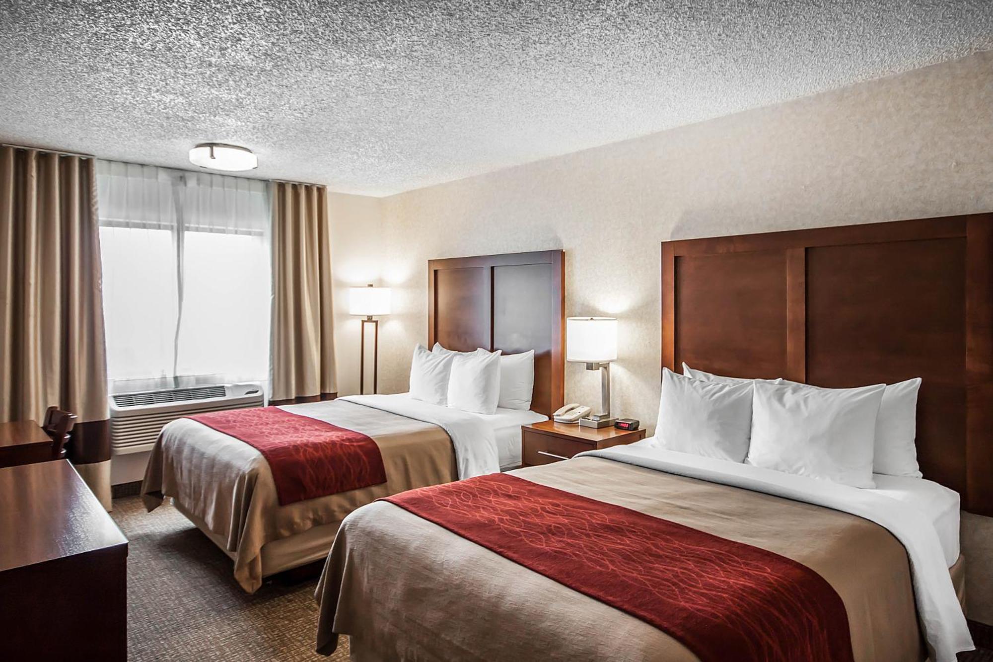 Queen Room with Two Queen Beds - Non-Smoking