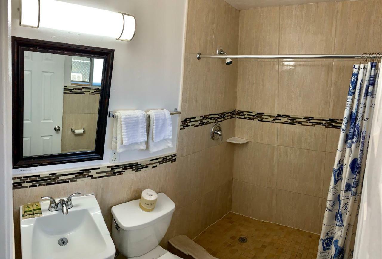 Twin Room with Bath