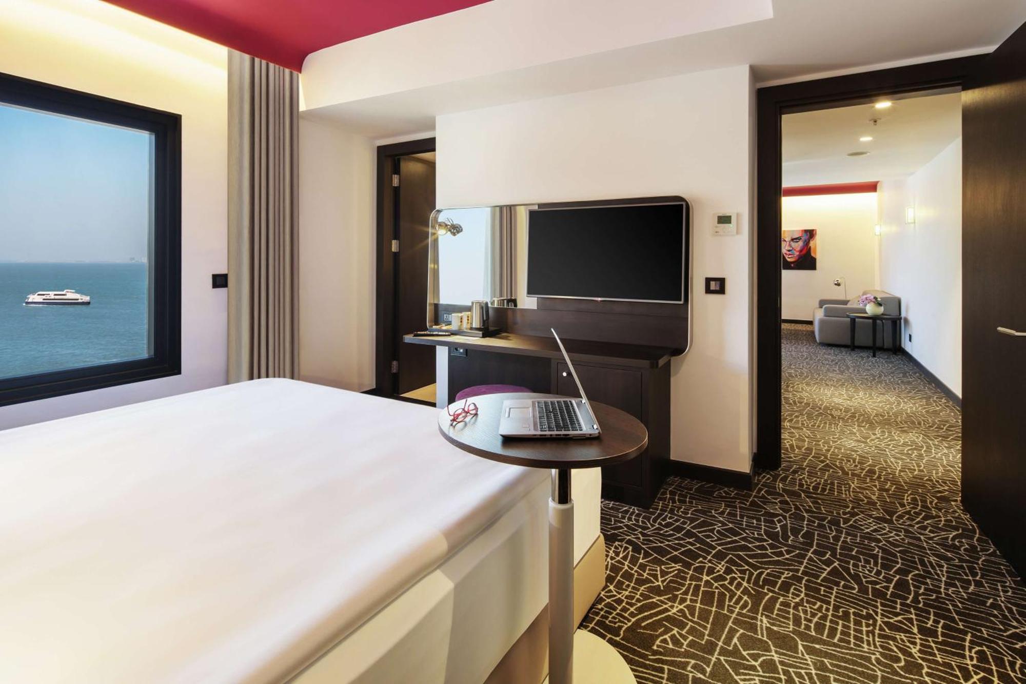 Suite with Sea View