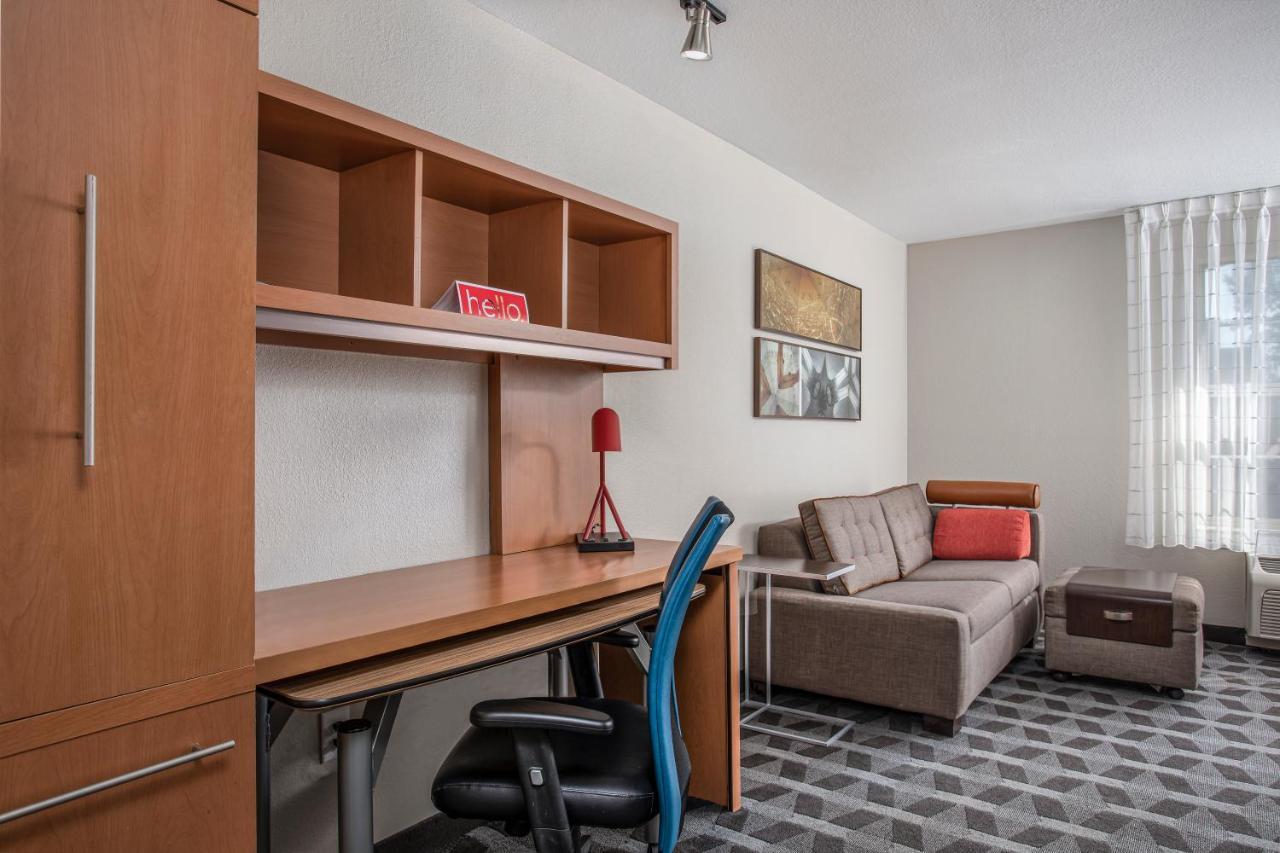 Queen Studio with Sofa Bed