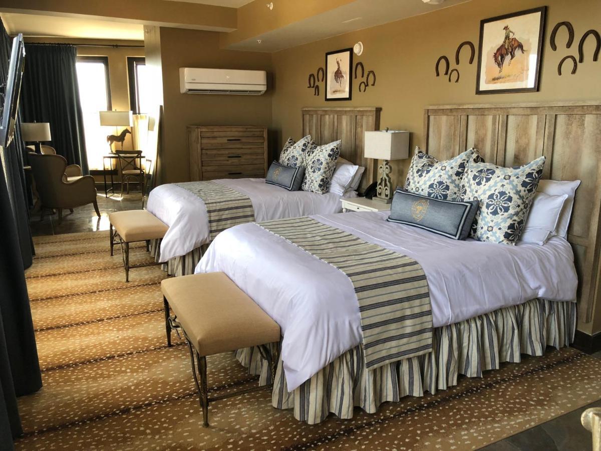 Deluxe Queen Room with Two Queen Beds,926024152:JPEG