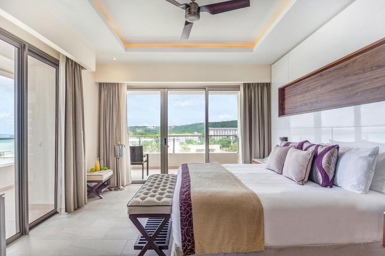 Luxury Presidential Ocean View One bedroom Suite Diamond Club