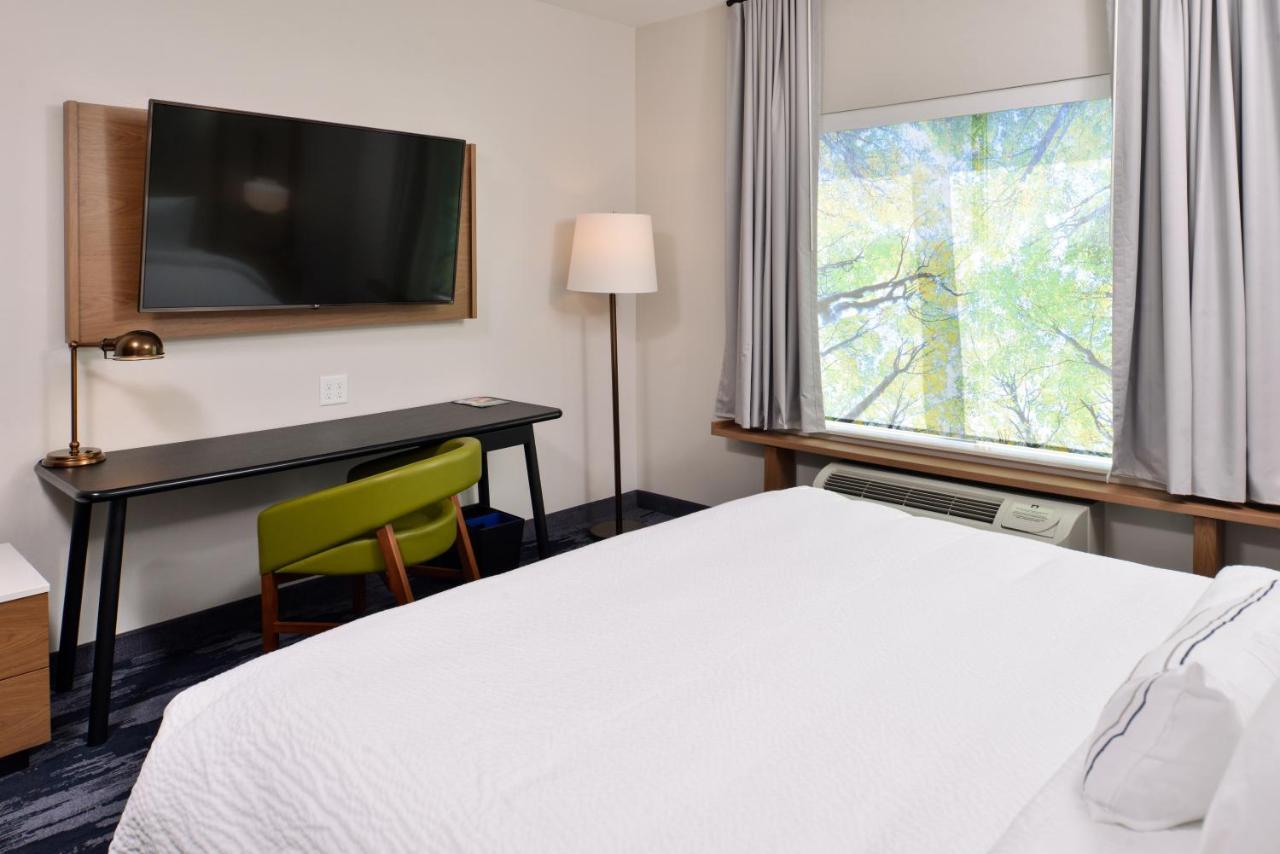 Guest Room, 1 King