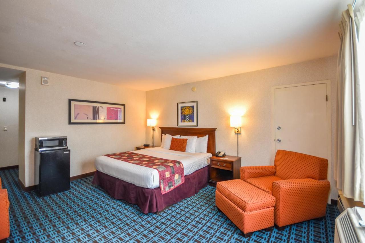 Standard King Room