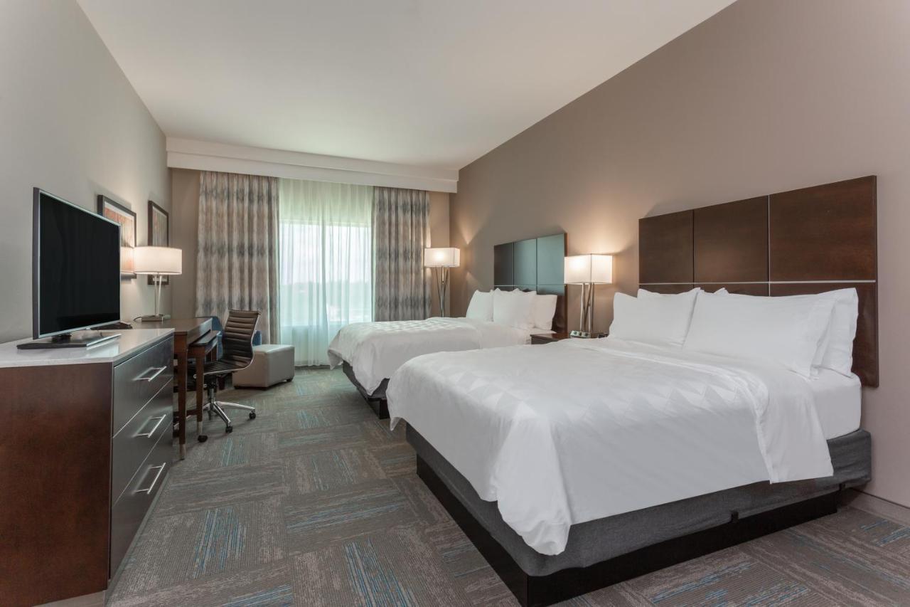Standard Queen Room with Two Queen Beds