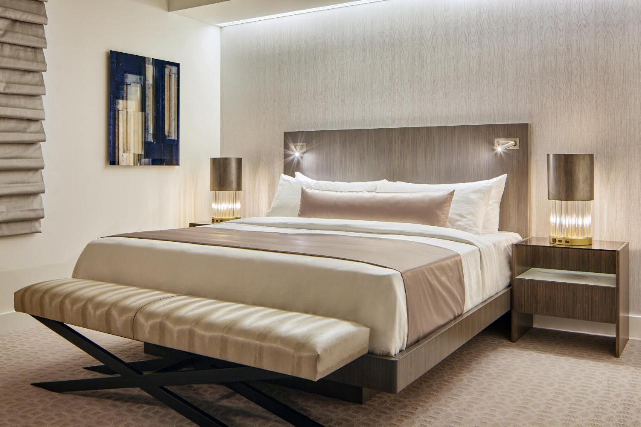 Superior King Suite